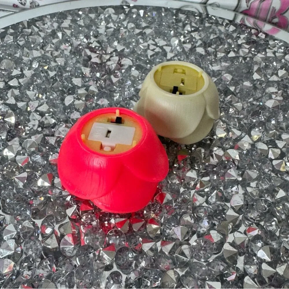 Light up roses Set of Three Rose-Shaped 3 LED lights 1 red/pink and 2 white